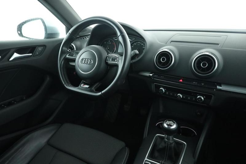 Audi A3 sportback 1.6 Tdi s line 110 ch