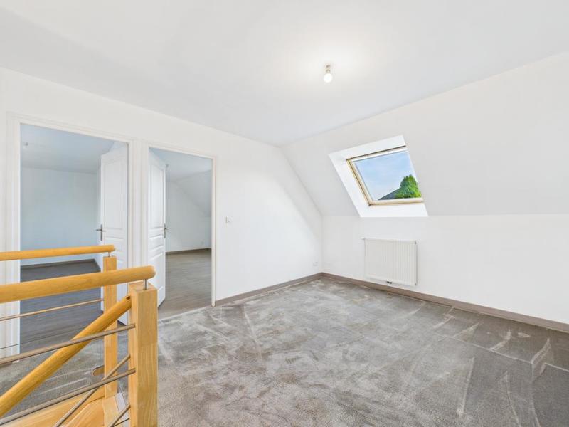 Maison - 152 m² - 7 pièces