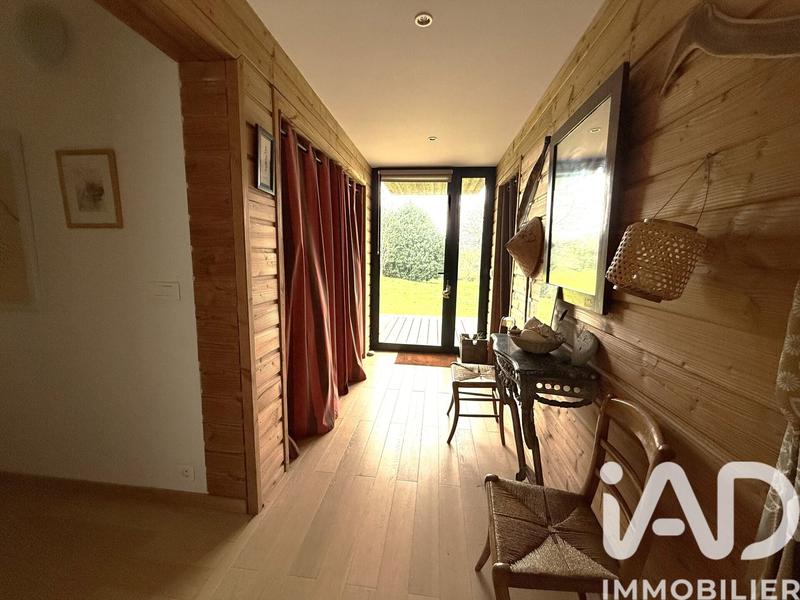 Maison de maîtres - 203 m² - 11 pièces