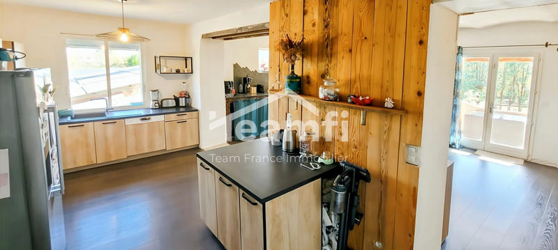 Maison - 157 m² - 7 pièces