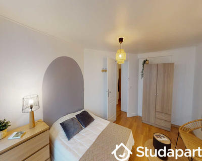 Chambre - 70 m² - 1 pièce