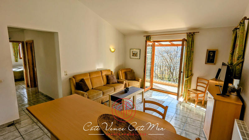Maison - 257 m² - 9 pièces