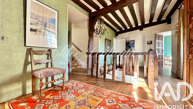 Maison - 311 m² - 8 pièces