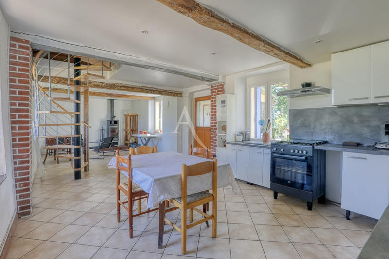 Maison - 64 m² - 4 pièces