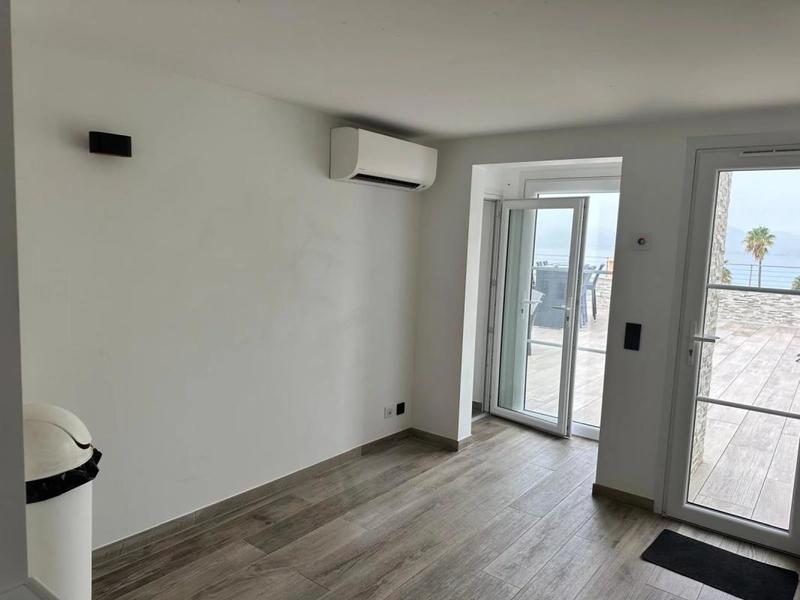 Appartement - 125 m² - 6 pièces