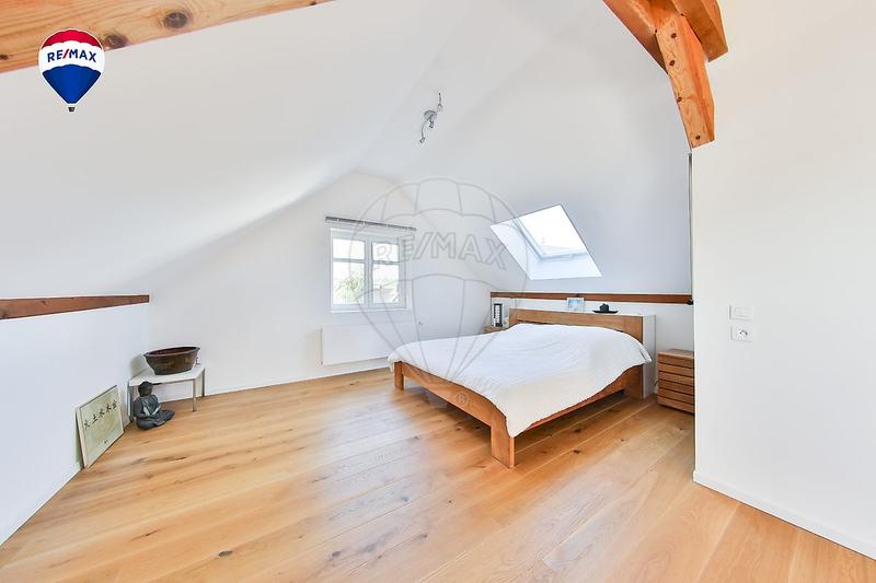 Maison - 252 m² - 10 pièces