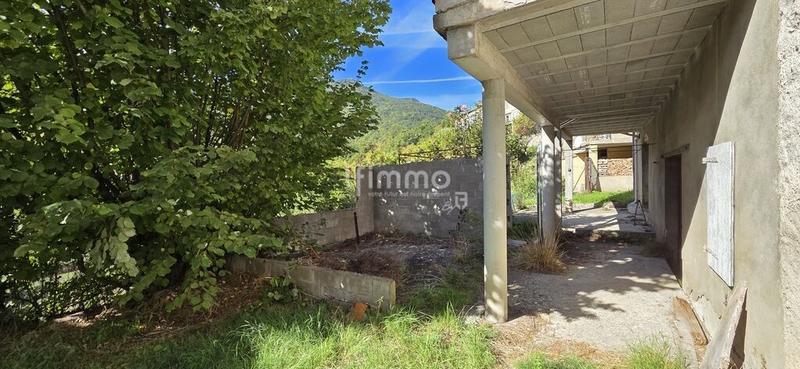 Maison de village - 94 m² - 4 pièces