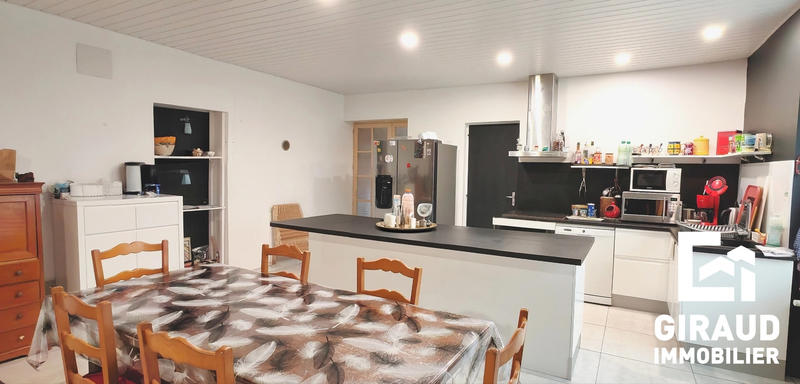 Maison ancienne - 271 m² - 10 pièces