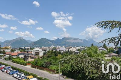 Appartement - 79 m² - 4 pièces