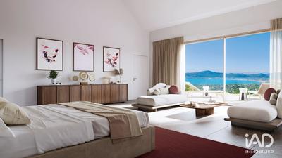 Maison - 599 m² - 7 pièces