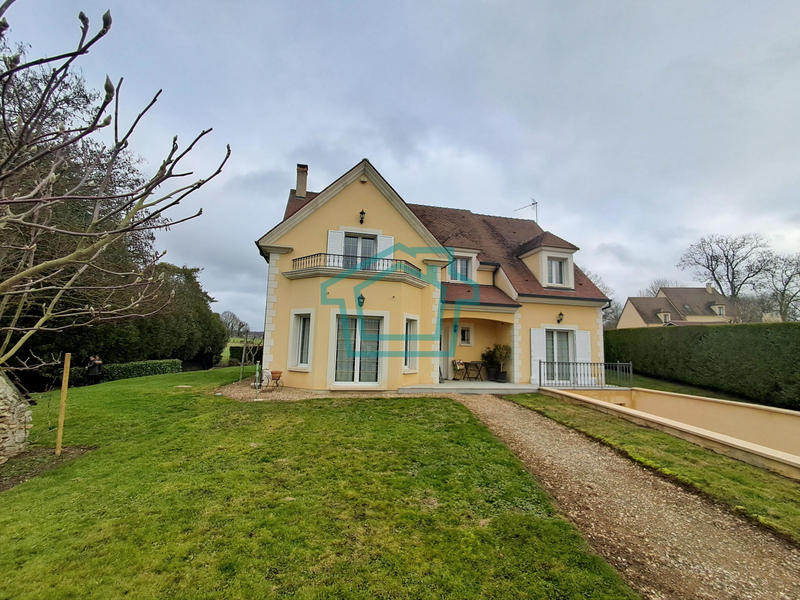 Maison - 205 m² - 7 pièces