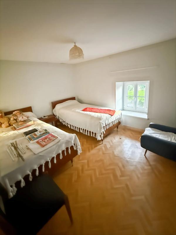 Maison en pierre - 130 m² - 9 pièces