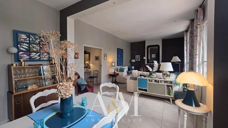 Villa - 202 m² - 6 pièces