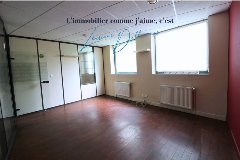 Local commercial - 215 m² - 1 pièce