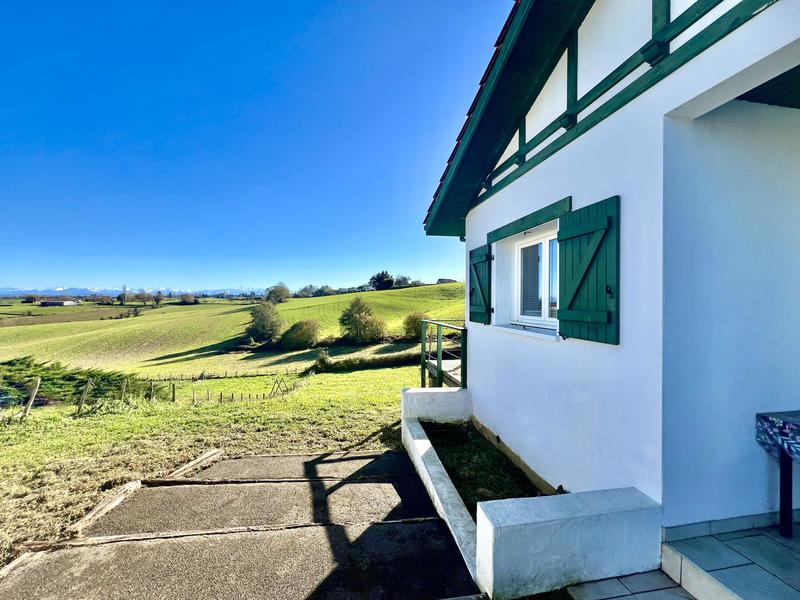 Maison - 107 m² - 4 pièces