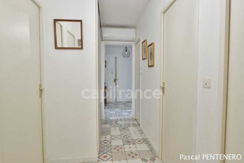 Appartement - 99 m² - 4 pièces