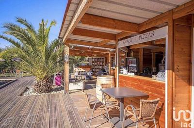 Local commercial - 884 m²