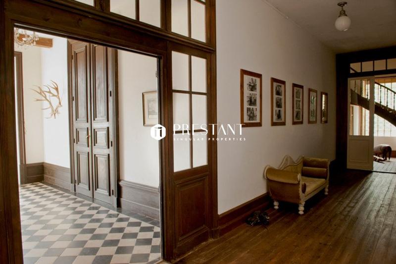 Demeure - 540 m² - 21 pièces