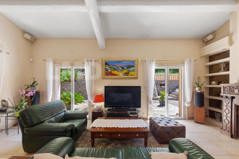 Maison - 165 m² - 6 pièces