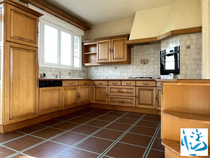 Maison - 191 m² - 7 pièces