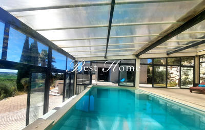 Maison - 190 m² - 7 pièces