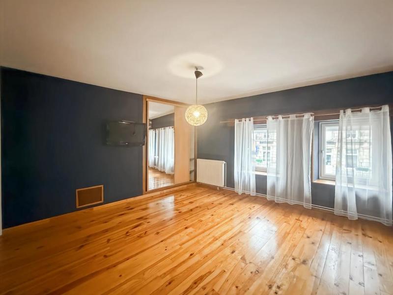 Maison - 206 m² - 7 pièces