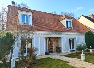 Maison traditionnelle - 150 m² - 7 pièces
