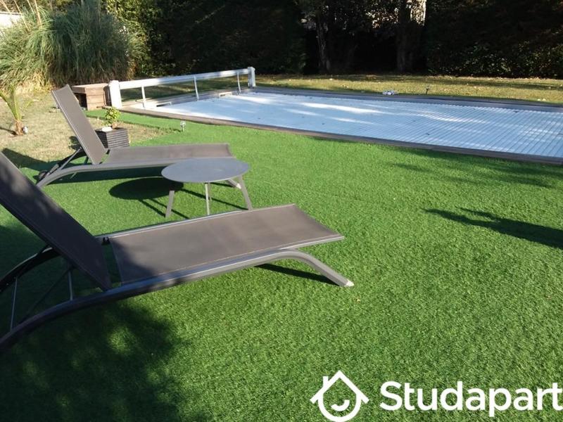 Chambre - 10 m² - 1 pièce