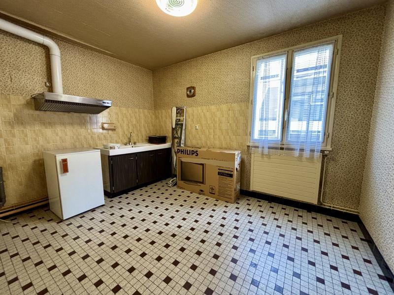 Maison - 204 m² - 8 pièces