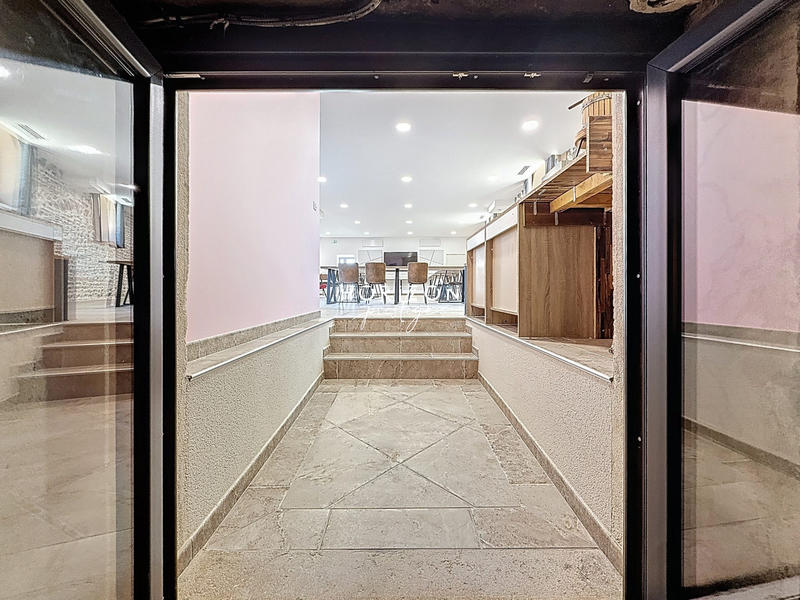 Maison ancienne - 433 m² - 10 pièces