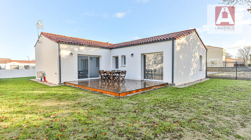 Maison - 99 m² - 4 pièces