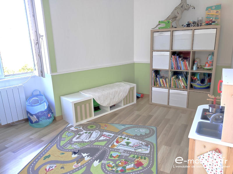 Maison - 183 m² - 8 pièces