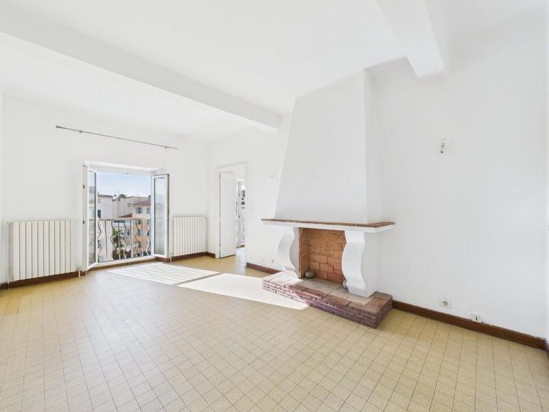 Appartement - 96 m² - 4 pièces