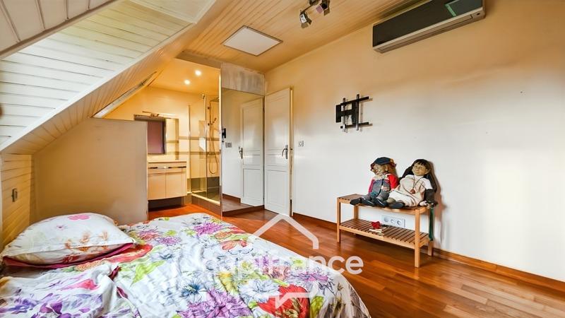 Maison - 120 m² - 6 pièces