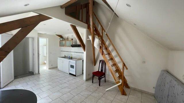 Immeuble - 84 m² - 3 pièces