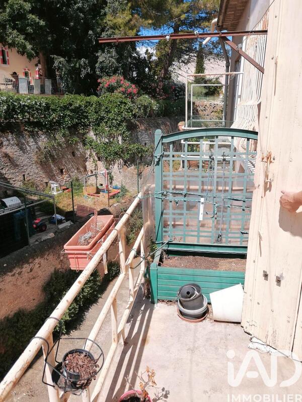 Maison - 215 m² - 8 pièces