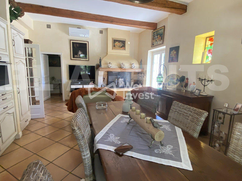 Maison - 273 m² - 8 pièces