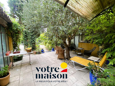 Maison - 323 m² - 6 pièces