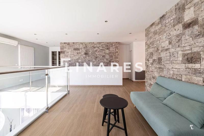 Villa - 226 m² - 5 pièces