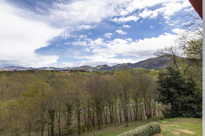 Maison - 226 m² - 8 pièces