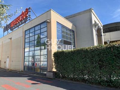 Local d'activités - 121 m²