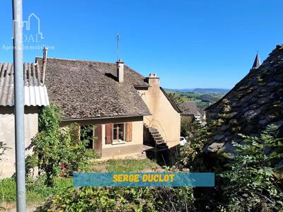 Maison - 226 m² - 12 pièces