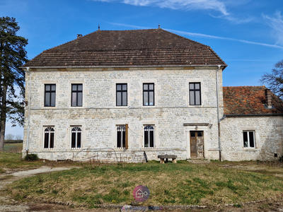 Château - 1 400 m² - 23 pièces