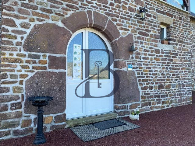 Maison - 223 m² - 8 pièces