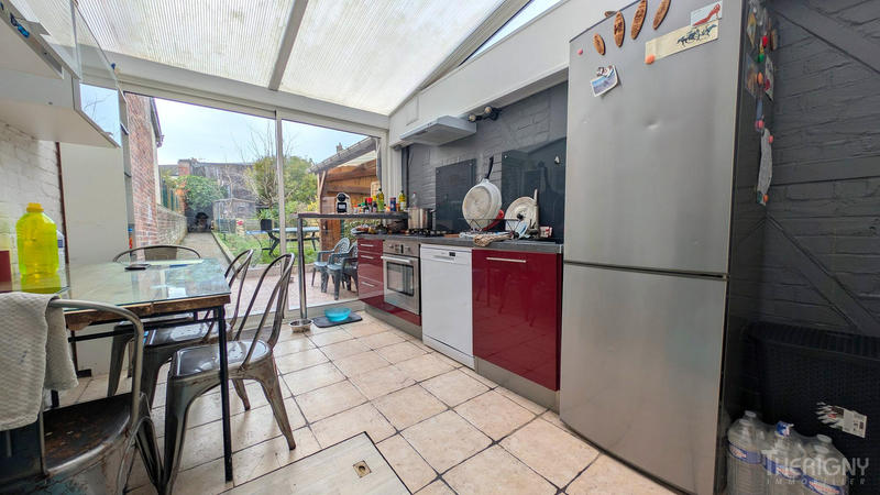 Maison - 95 m² - 4 pièces