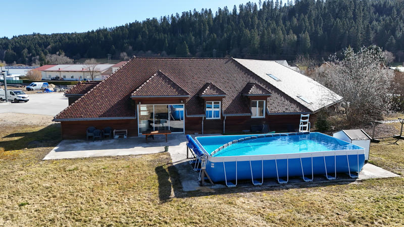 Maison - 206 m² - 5 pièces