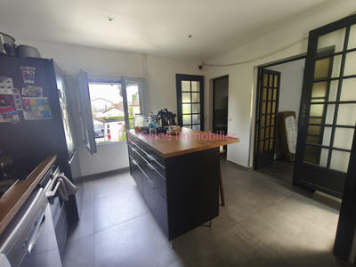 Maison - 110 m² - 4 pièces