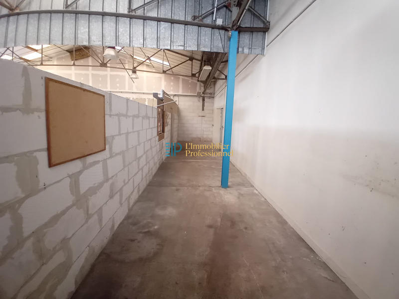 Local d'activités - 450 m²
