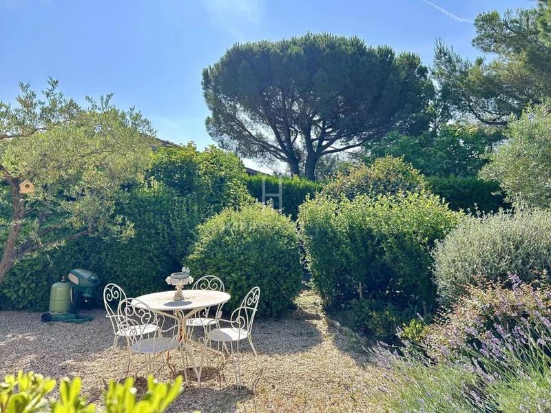 Maison - 195 m² - 6 pièces