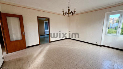 Maison - 198 m² - 6 pièces